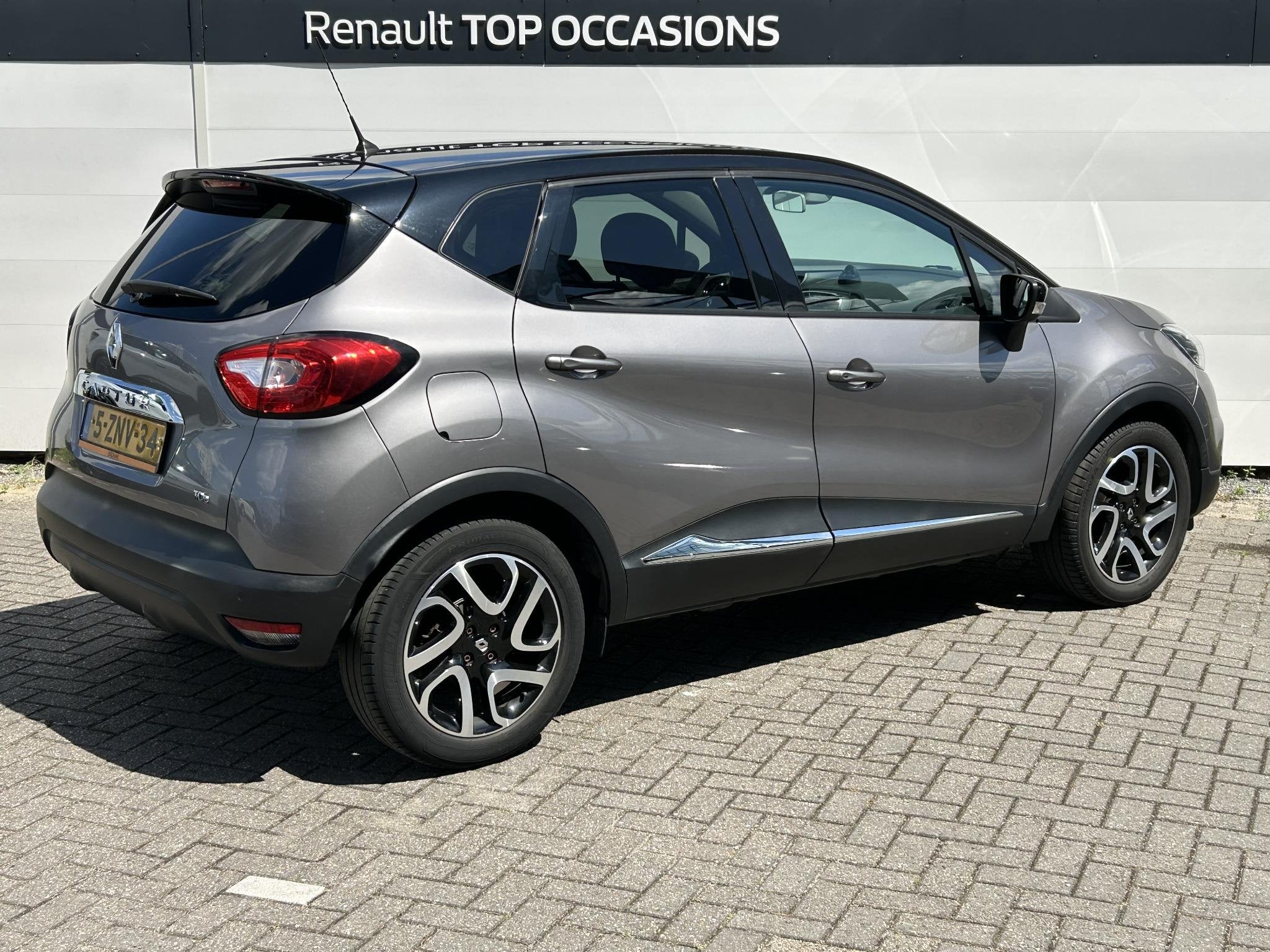 Renault Captur 0.9 TCe Dynamique | Historie | Navigatie | Ca, 898 cc, Stof, Gebruikt, 49 €/maand