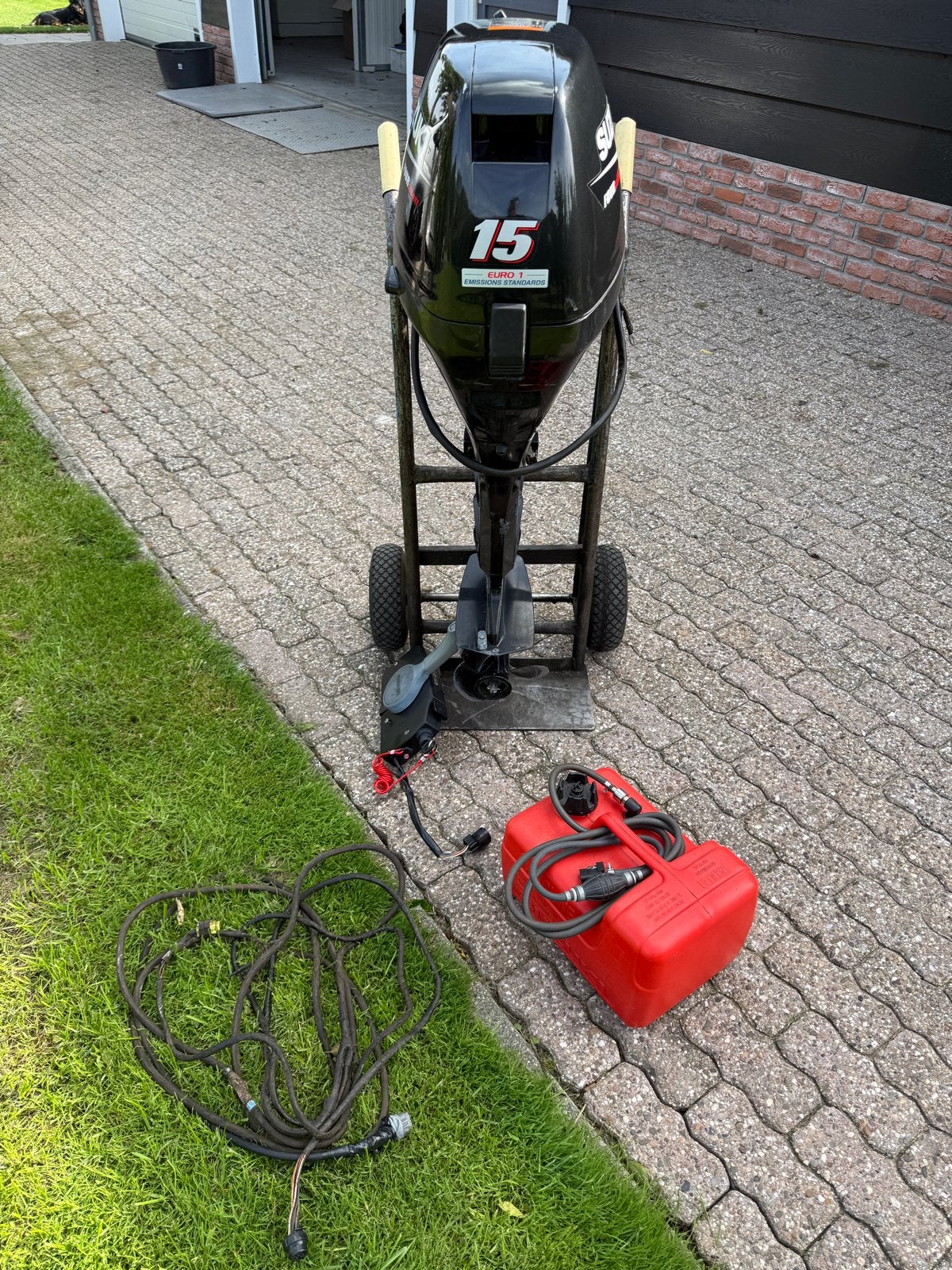 Complete set Suzuki 15 PK Four Stroke Buitenboordmotor, Watersport en Boten, 10 tot 30 pk, Gebruikt, Met afstandsbediening, Ophalen of Verzenden