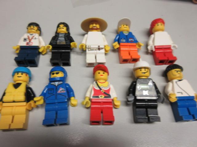nr. 8839, 10 Lego poppetjes., Ophalen of Verzenden, Zo goed als nieuw, Complete set, Lego