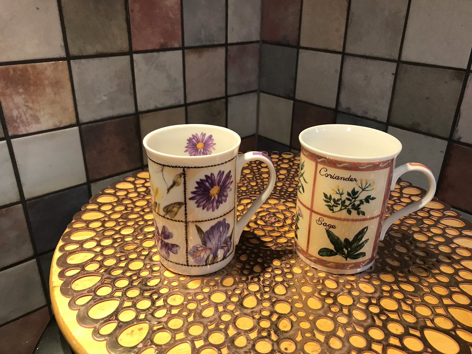 2 fine bone China,mokken,G en J ,Siaki,doorsnee 7 en 7.5 cm, Ophalen of Verzenden