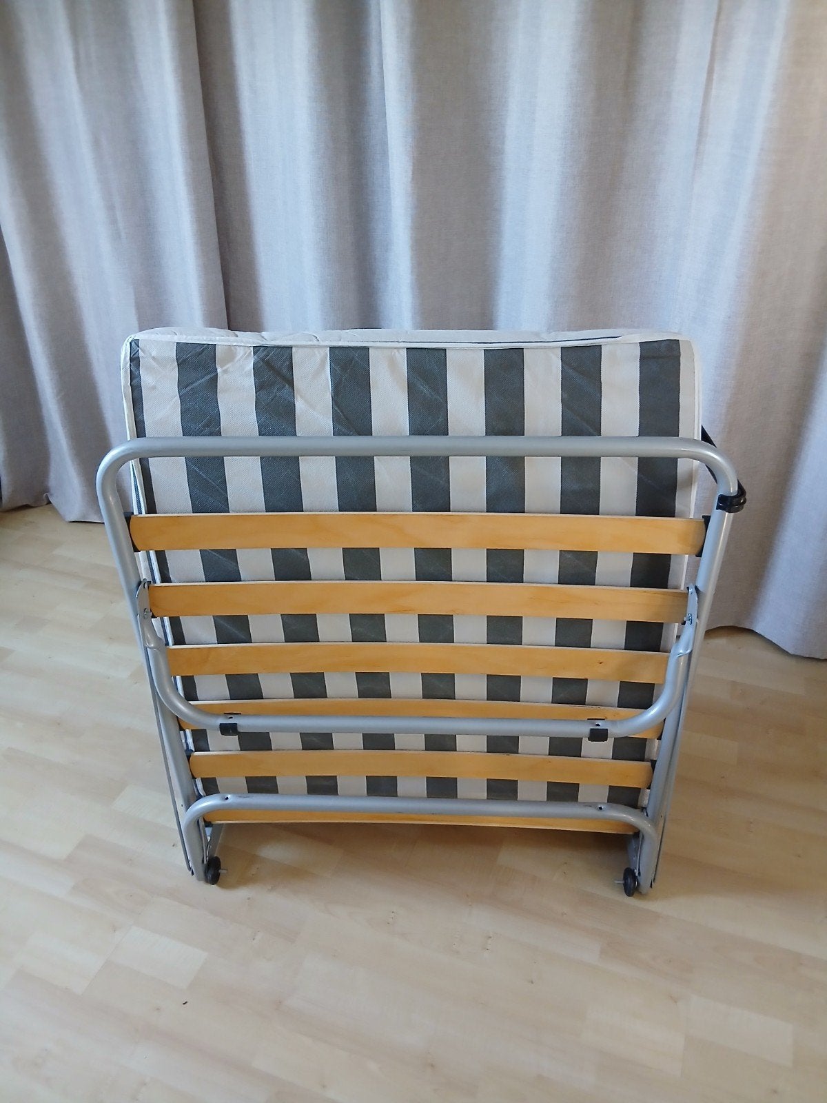 Vouwbed met hoes, Huis en Inrichting, Slaapkamer | Slaapbanken, Ophalen, Gebruikt, Eenpersoons, 80 cm