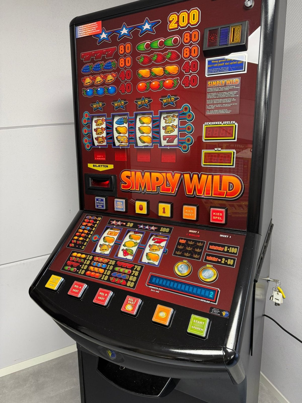 Simply Wild nv 10 - Nieuwstaat!!!, Verzamelen, Automaten | Gokkasten en Fruitautomaten, Euro, Ophalen, Zo goed als nieuw