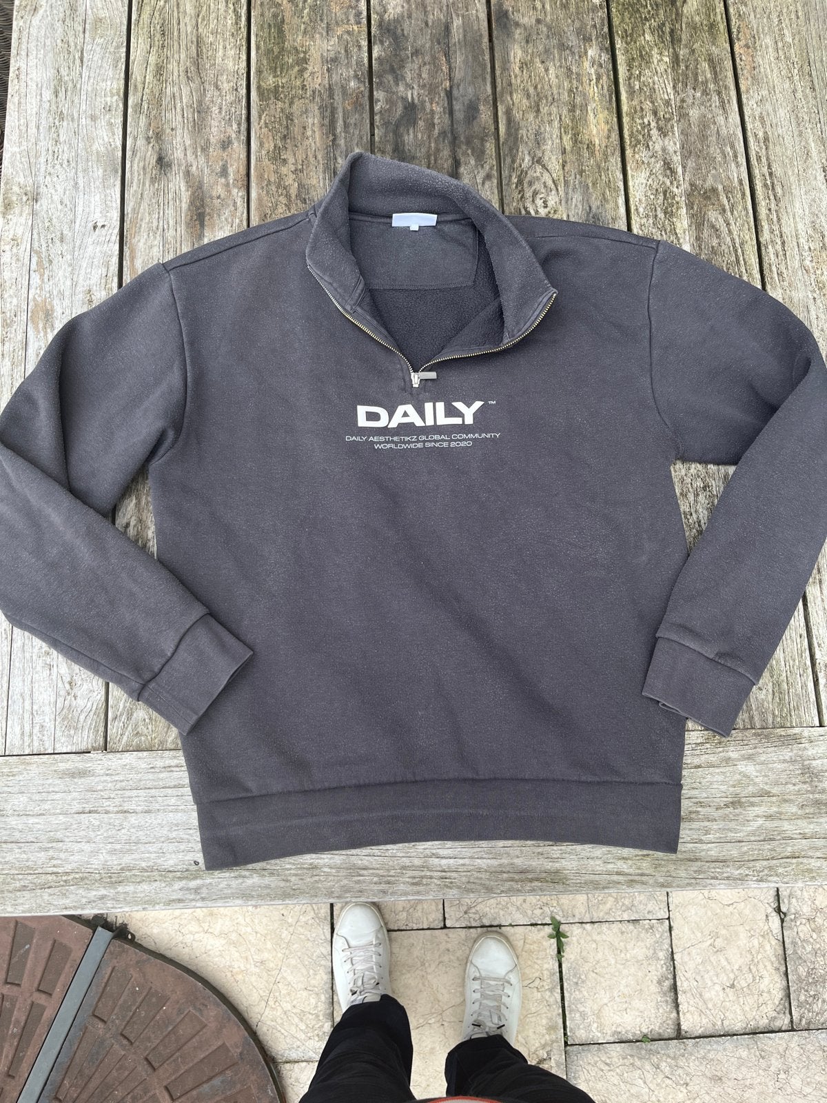 Daily Aesthetikz sweater L met rits, maat L, Ophalen of Verzenden, Gedragen, Maat 52/54 (L), Zwart