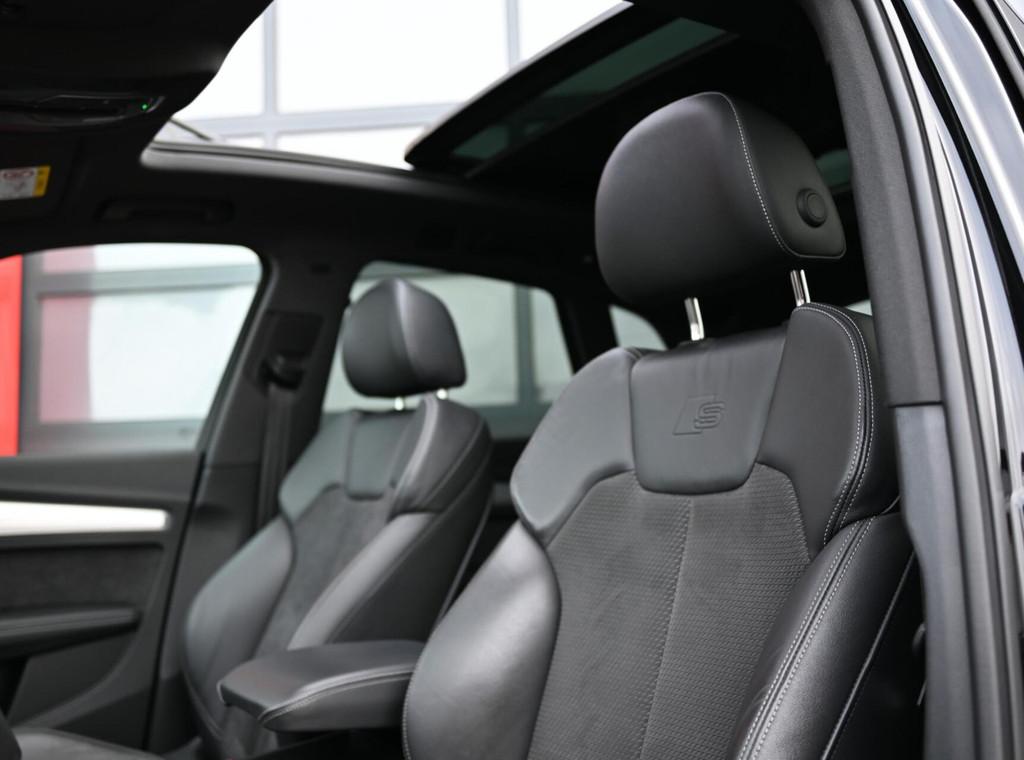 Audi Q5 55 TFSI e S-Line Quattro Competition 367PK | Luchtve, Automaat, 2005 kg, Zwart, 4 cilinders