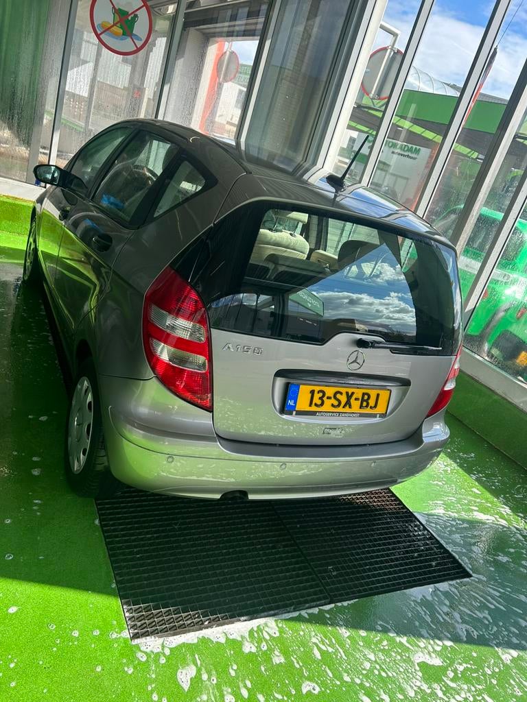 Mercedes-Benz A-Klasse 1.5 A160 5DRS AUT 2006 Grijs, Auto's, Mercedes-Benz, 1498 cc, 400 kg, Origineel Nederlands, 1175 kg