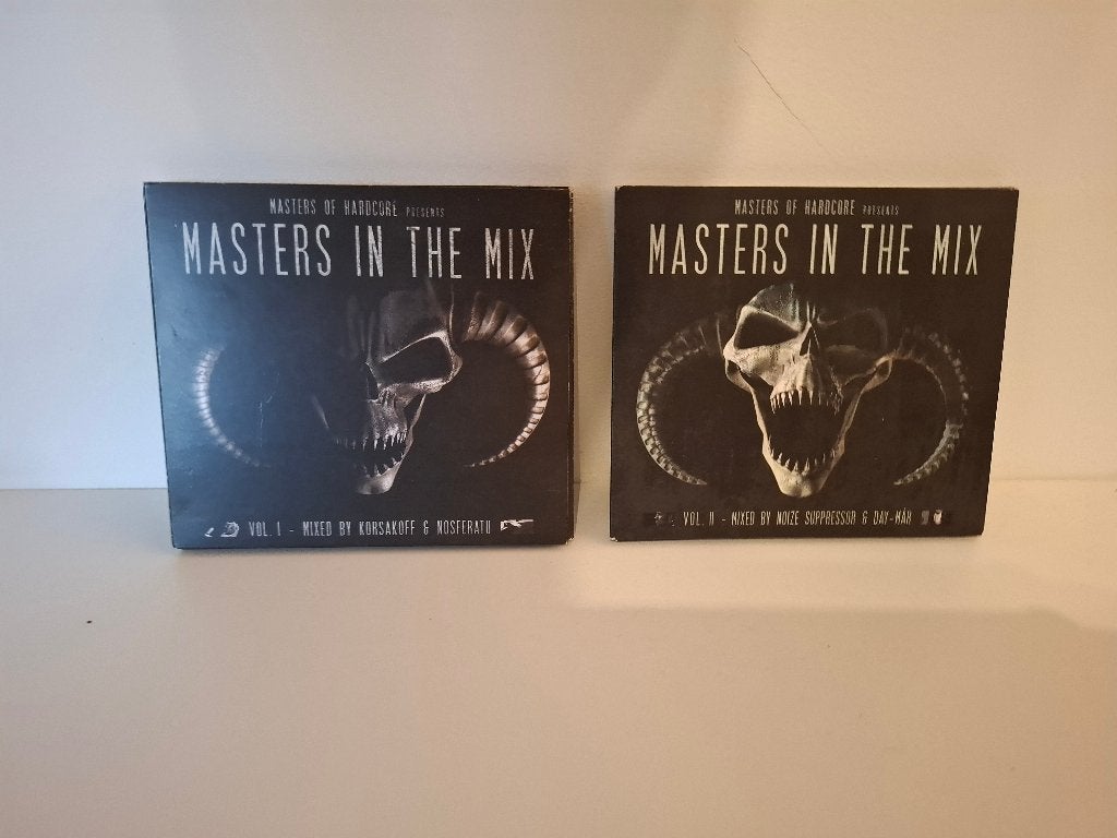 Masters of hardcore in de mix volume 1 en 2. als nieuw., Hardcore, Ophalen of Verzenden, Zo goed als nieuw, Inclusief boekje
