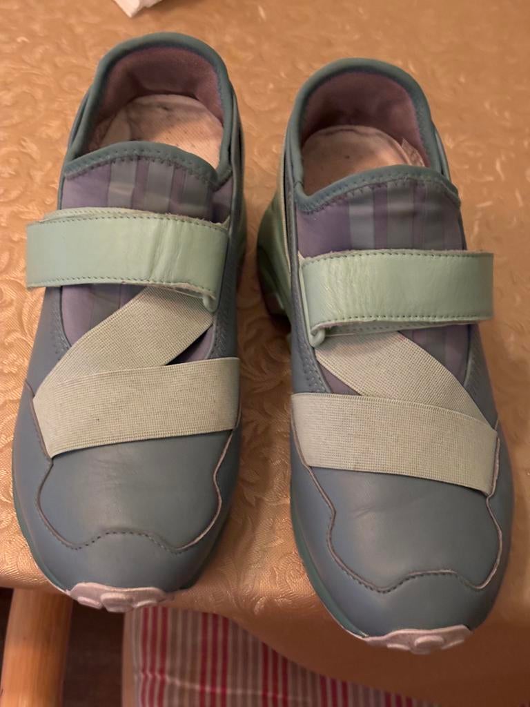 Adidas, Ophalen of Verzenden, Zo goed als nieuw, Wit, Sneakers of Gympen
