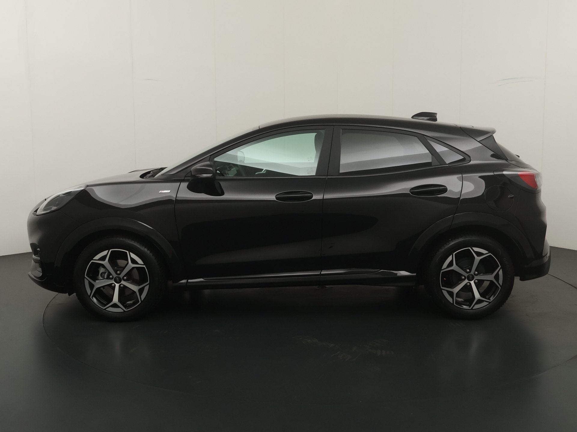 Ford Puma EcoBoost Hybrid 125pk ST-Line | Winterpack | Cruis, 12 maanden, Zwart, Bedrijf, Hybride Elektrisch/Benzine