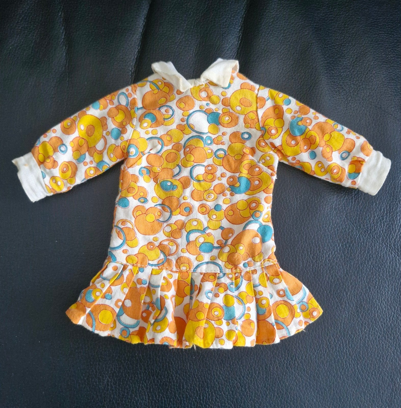 Vintage Poppenjurkje Cathy / Bella / Marion / Ariadne, Verzamelen, Ophalen of Verzenden, Gebruikt, Kleertjes