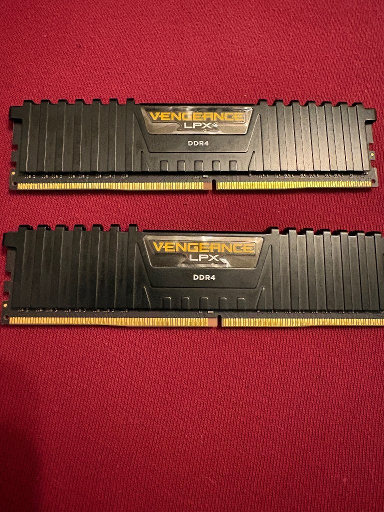 Corsair Vengeance LPX DDR4 RAM - 2x 16gb