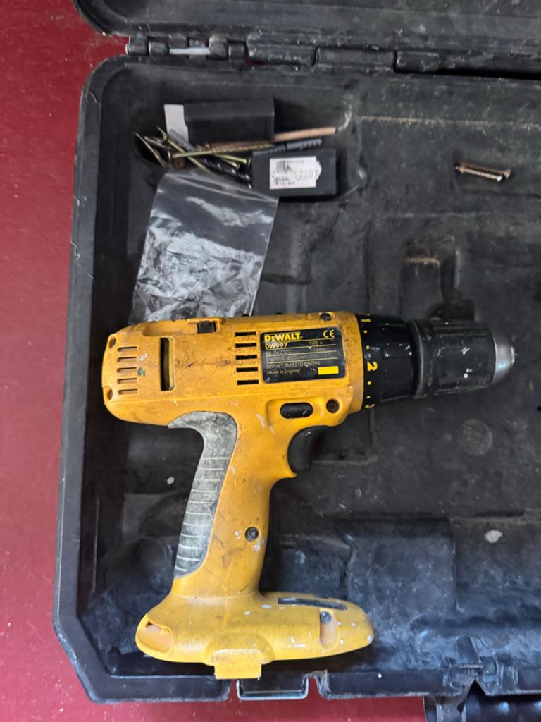 DeWalt Boormachine, Ophalen of Verzenden, Gebruikt, Minder dan 400 watt, Overige typen