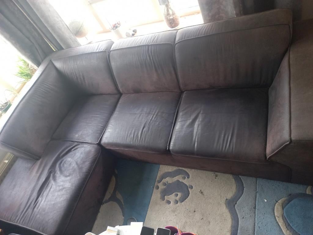Tweedehands bank voor 6 kratten bier, Huis en Inrichting, Banken | Complete zithoeken, Ophalen, Gebruikt