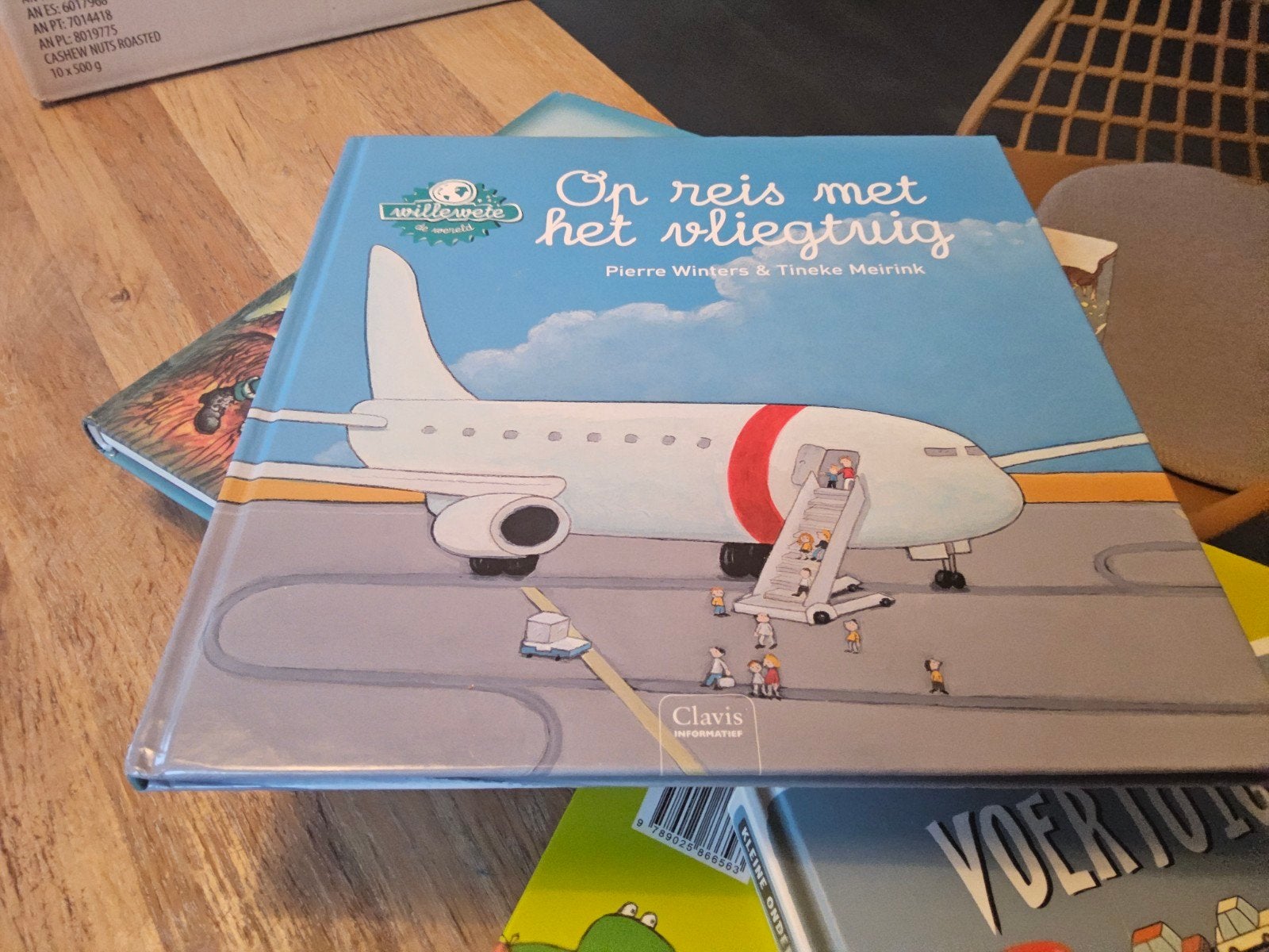 Willewete: Op reis met het vliegtuig  Informatief prentenboe, Ophalen of Verzenden, Zo goed als nieuw, Pierre Winters & Tinake Meirink