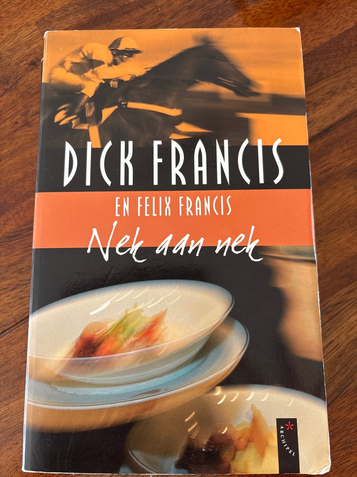 Nek aan nek - Dick Francis en Felix Francis, Ophalen of Verzenden, Gelezen, Nederland