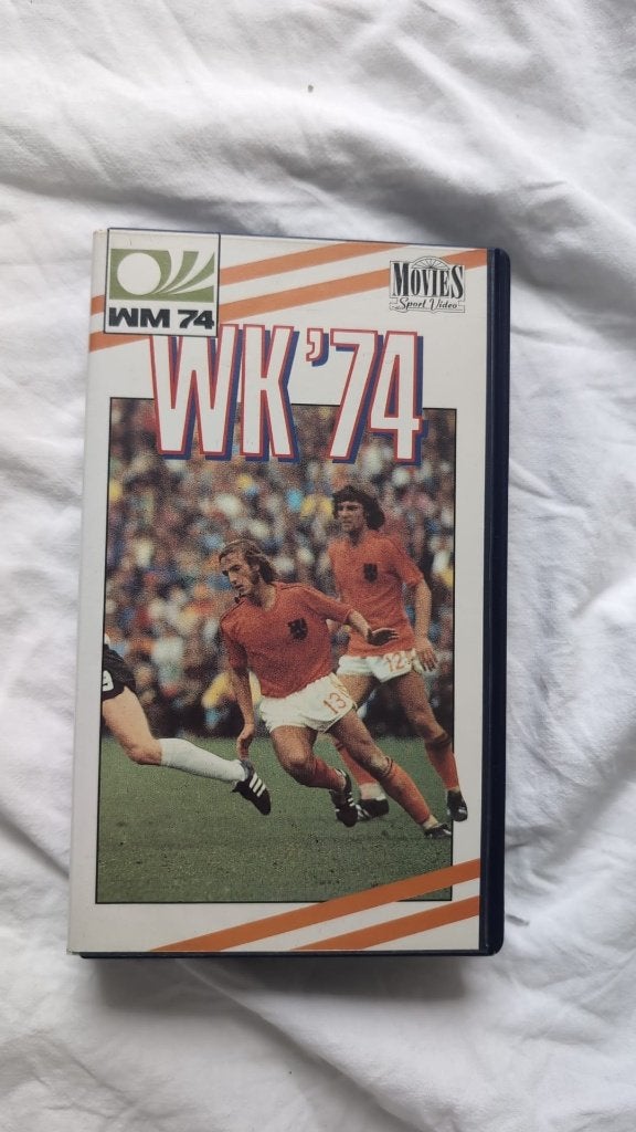 WK '74 VHS - Nederland voetbal historie, Cd's en Dvd's, Gebruikt, Documentaire, Alle leeftijden, VHS