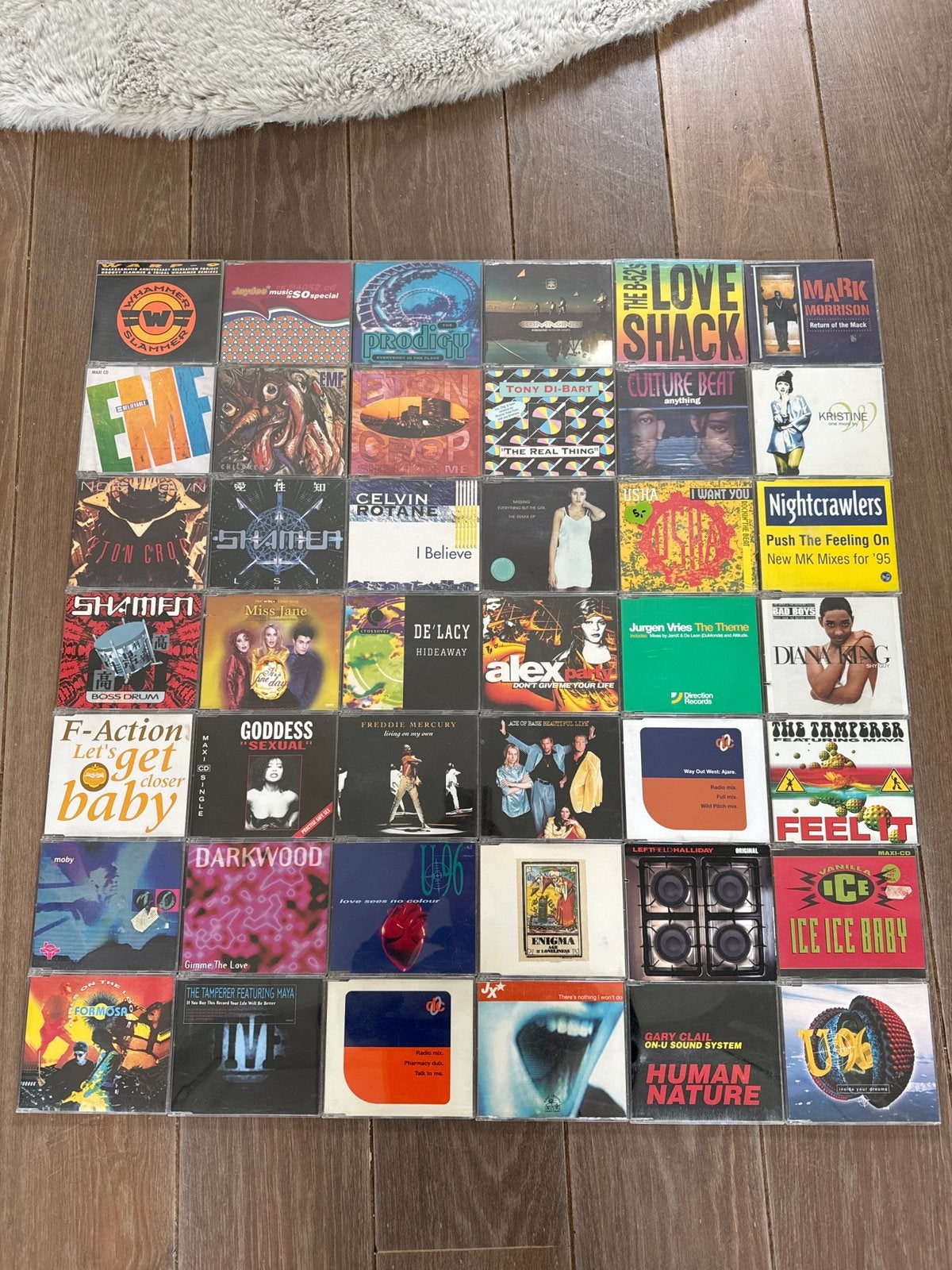 84 maxisingles uit de 90’s gaan in 1 x weg, Cd's en Dvd's, Cd's | Dance en House, Ophalen of Verzenden, Zo goed als nieuw, Disco