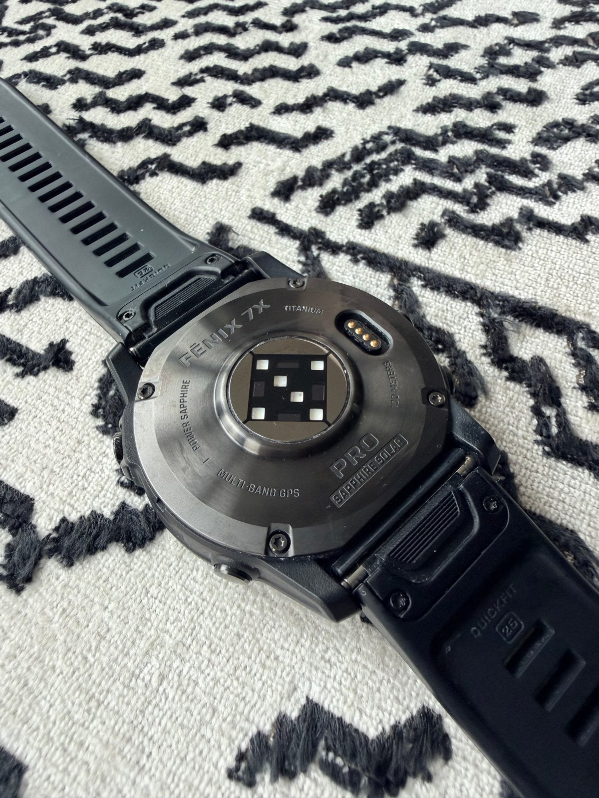 Foto 7 van Garmin Fenix 7X Pro Solar Sapphire Titanium