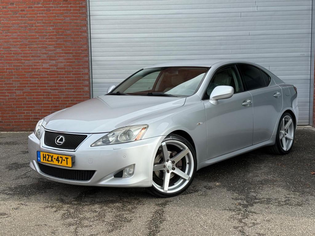 Lexus IS 250 Executive| LPG| NAVI| LEER| G3| NEW APK, Bi-Xenon koplampen, Achterwielaandrijving, 1535 kg, Bedrijf
