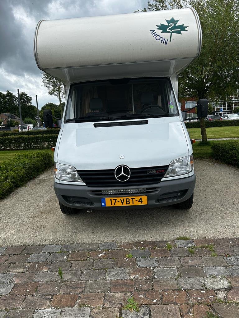 Alkoofcamper | Mercedes Sprinter | 6-persoons, Alkoof, Bedrijf, Koelkast, 7 tot 8 meter
