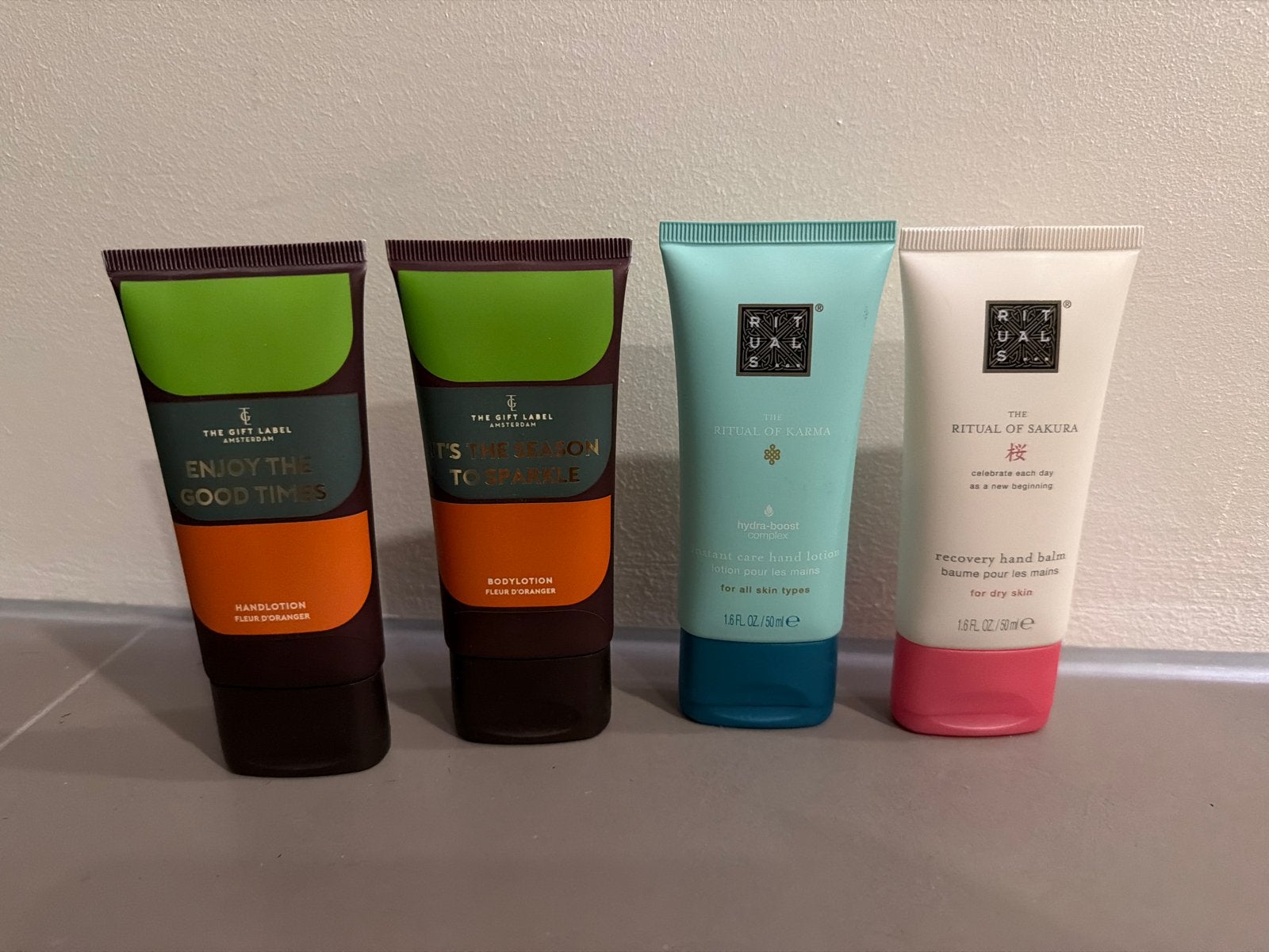 Nieuwe verpakkingen van The Gift Label en Rituals, Ophalen of Verzenden, Nieuw, Bodylotion, Crème of Olie