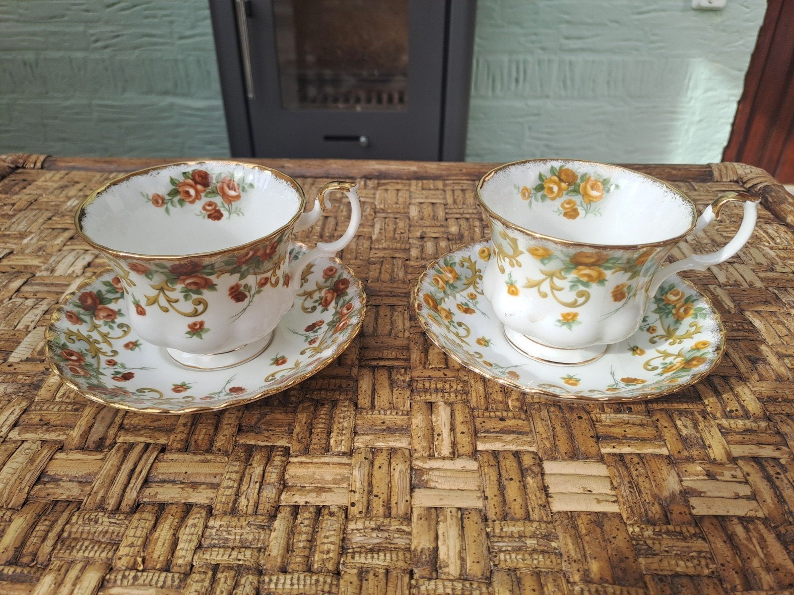 Royal Albert Sheraton Series 2 sets, Antiek en Kunst, Ophalen