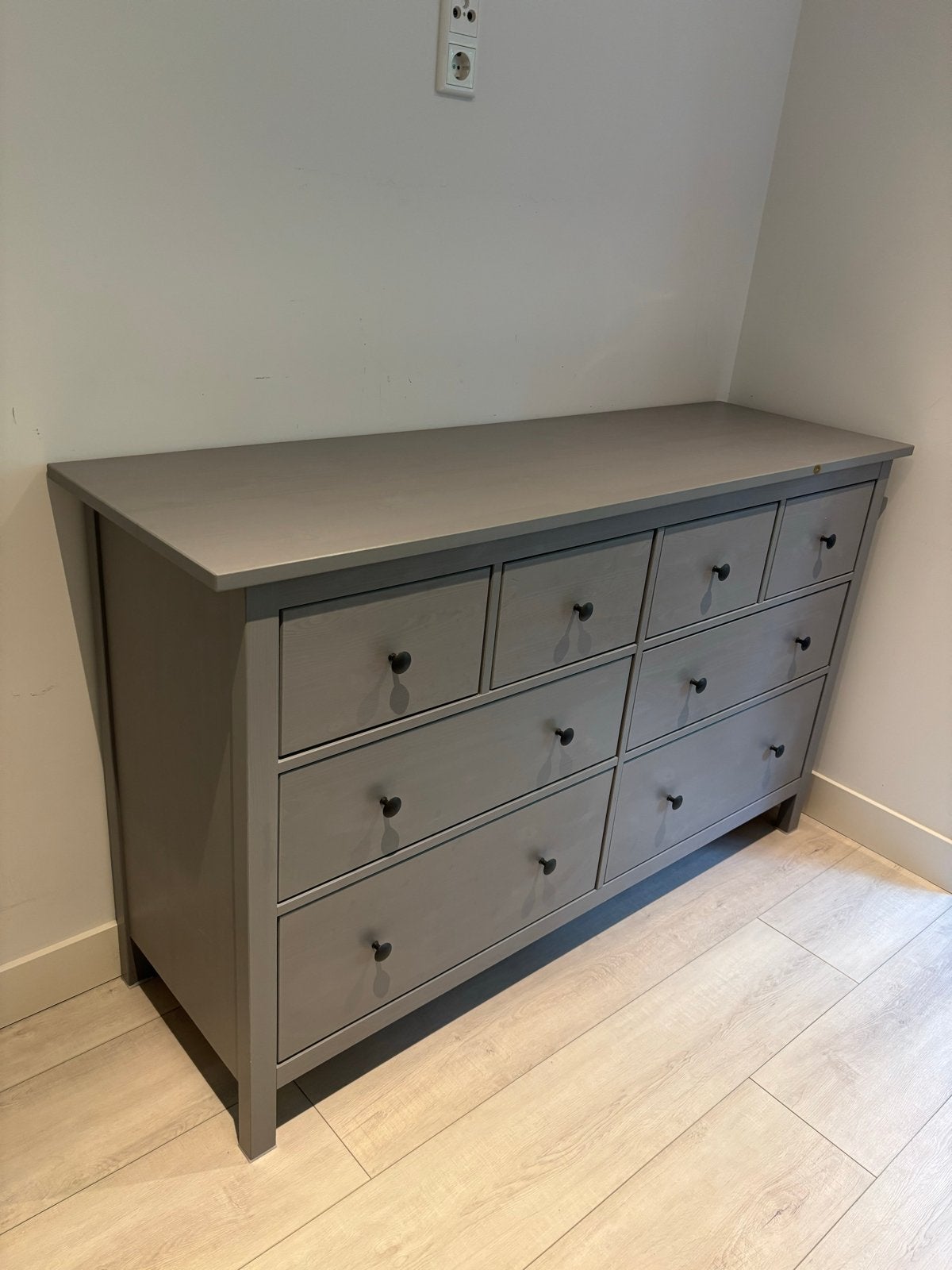 IKEA Hemnes ladekast - Grijs met 8 lades, 5 laden of meer, 150 tot 200 cm, Ophalen of Verzenden, Zo goed als nieuw