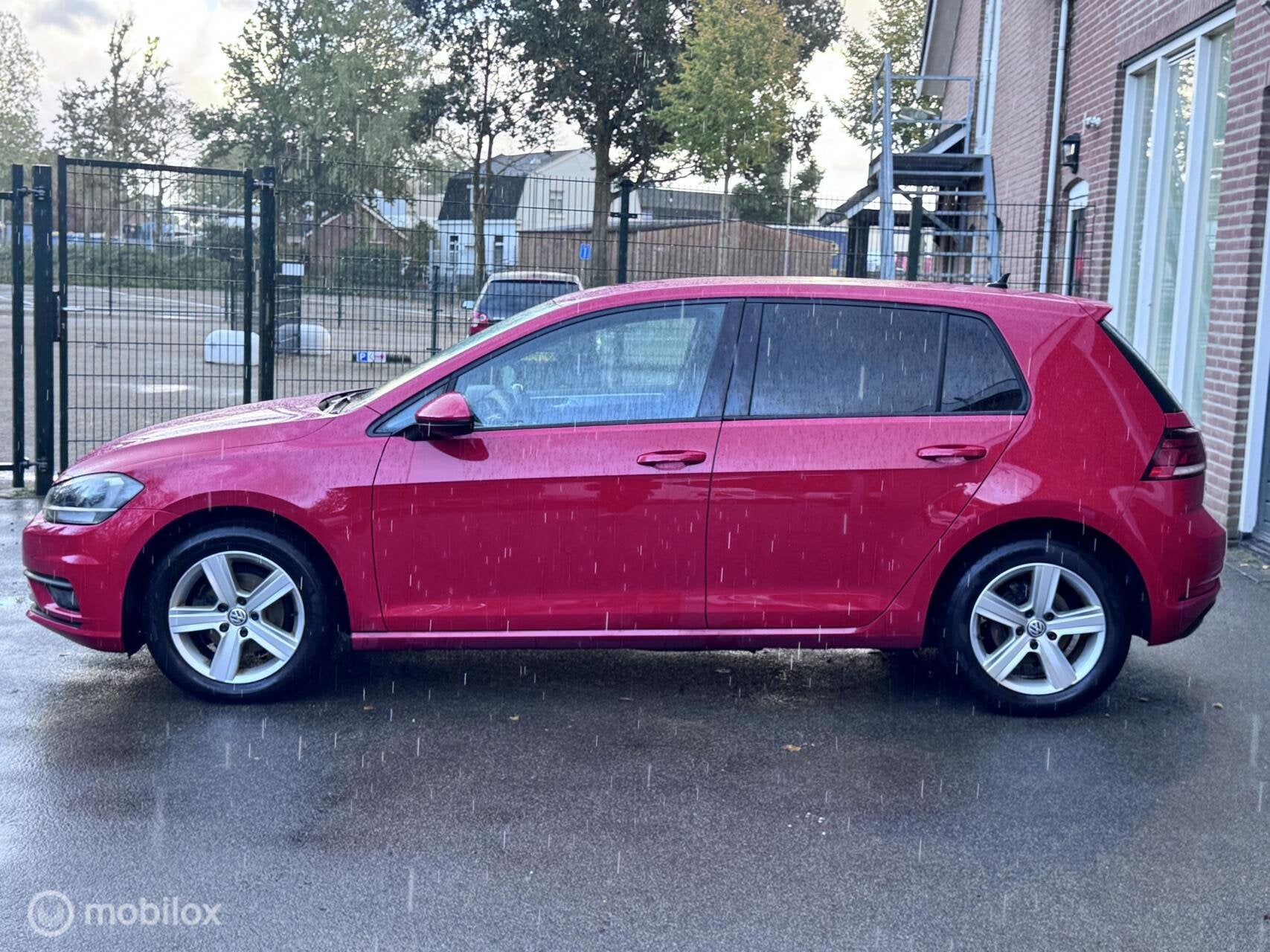 Volkswagen Golf 1.0 TSI Trendline, Auto's, Gebruikt, 620 kg, Origineel Nederlands, Bedrijf
