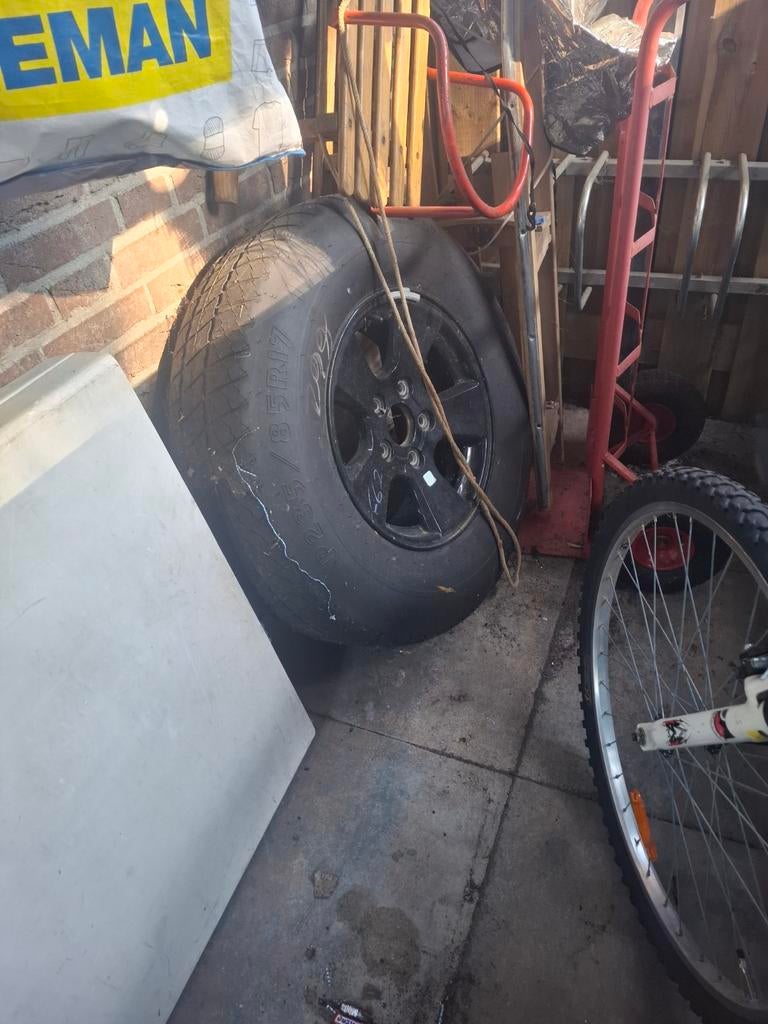 DODGE RAM RESERVE BAND velg P235/85R17, Ophalen, Gebruikt, Banden en Velgen, 17 inch