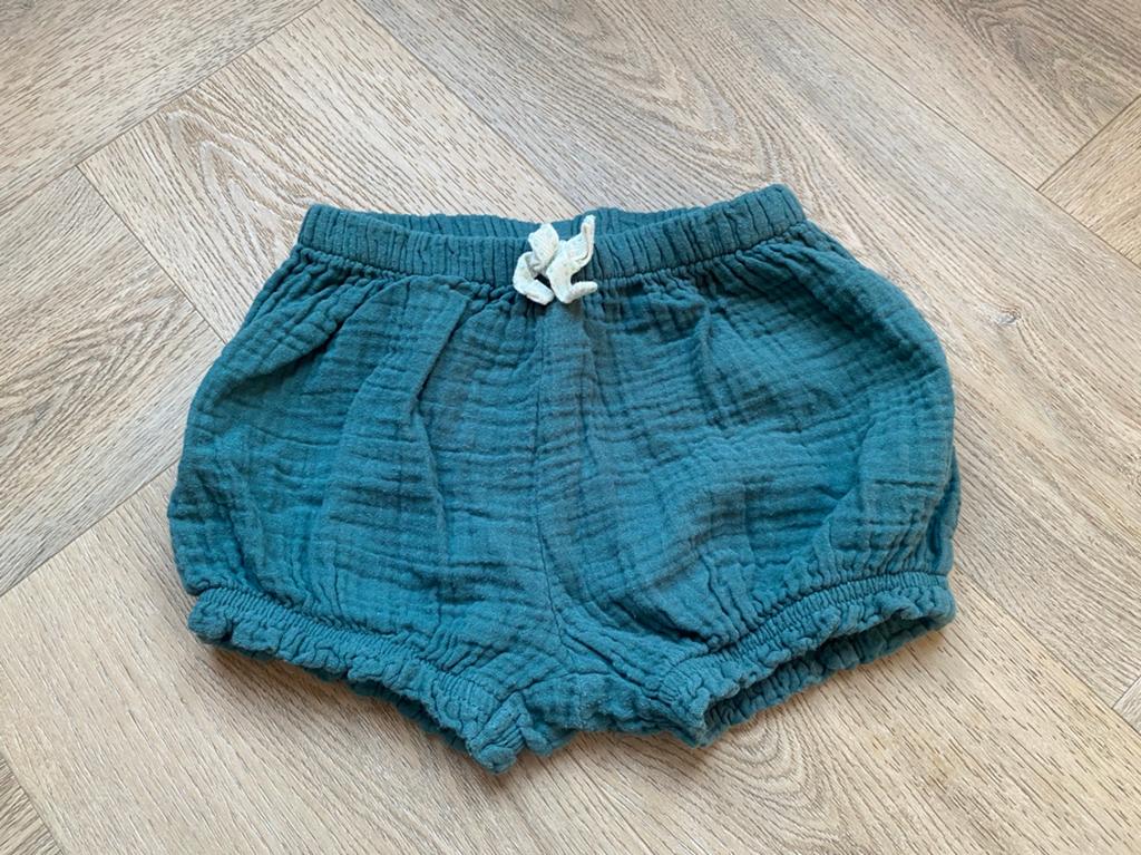 Meisjes korte broek maat 86, Kinderen en Baby's, Babykleding | Maat 86, Ophalen of Verzenden, Gebruikt, Meisje, Broekje
