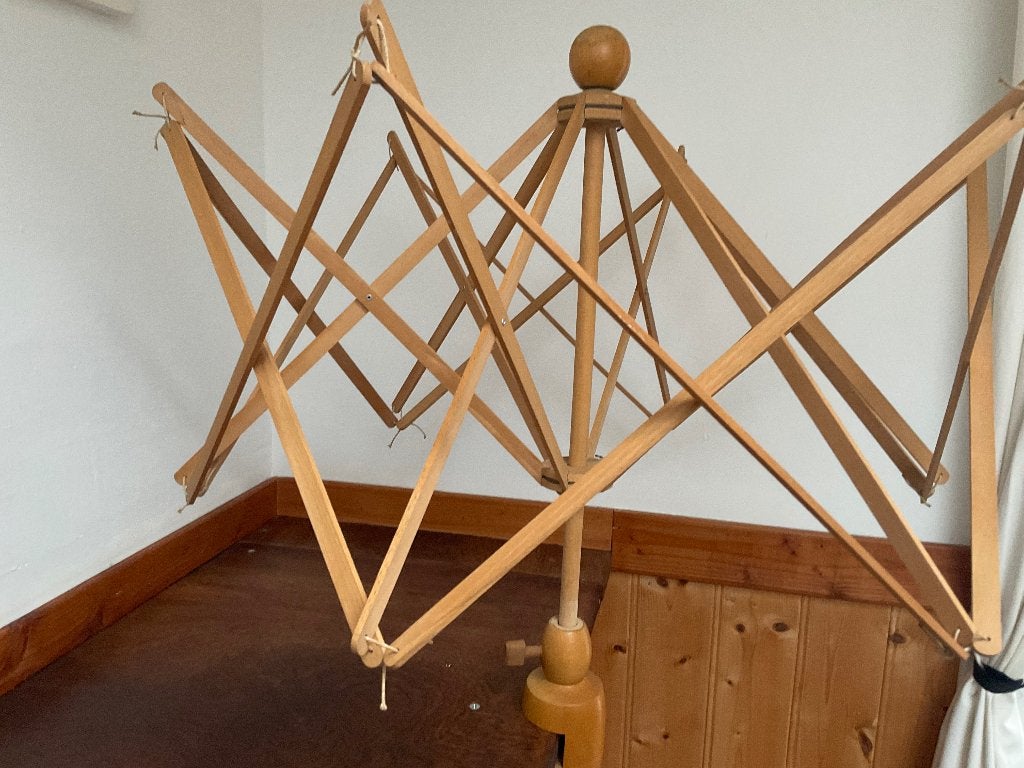 Houten breiwol- en garenwinder/ umbrella swift, Hobby en Vrije tijd, Ophalen of Verzenden, Nieuw