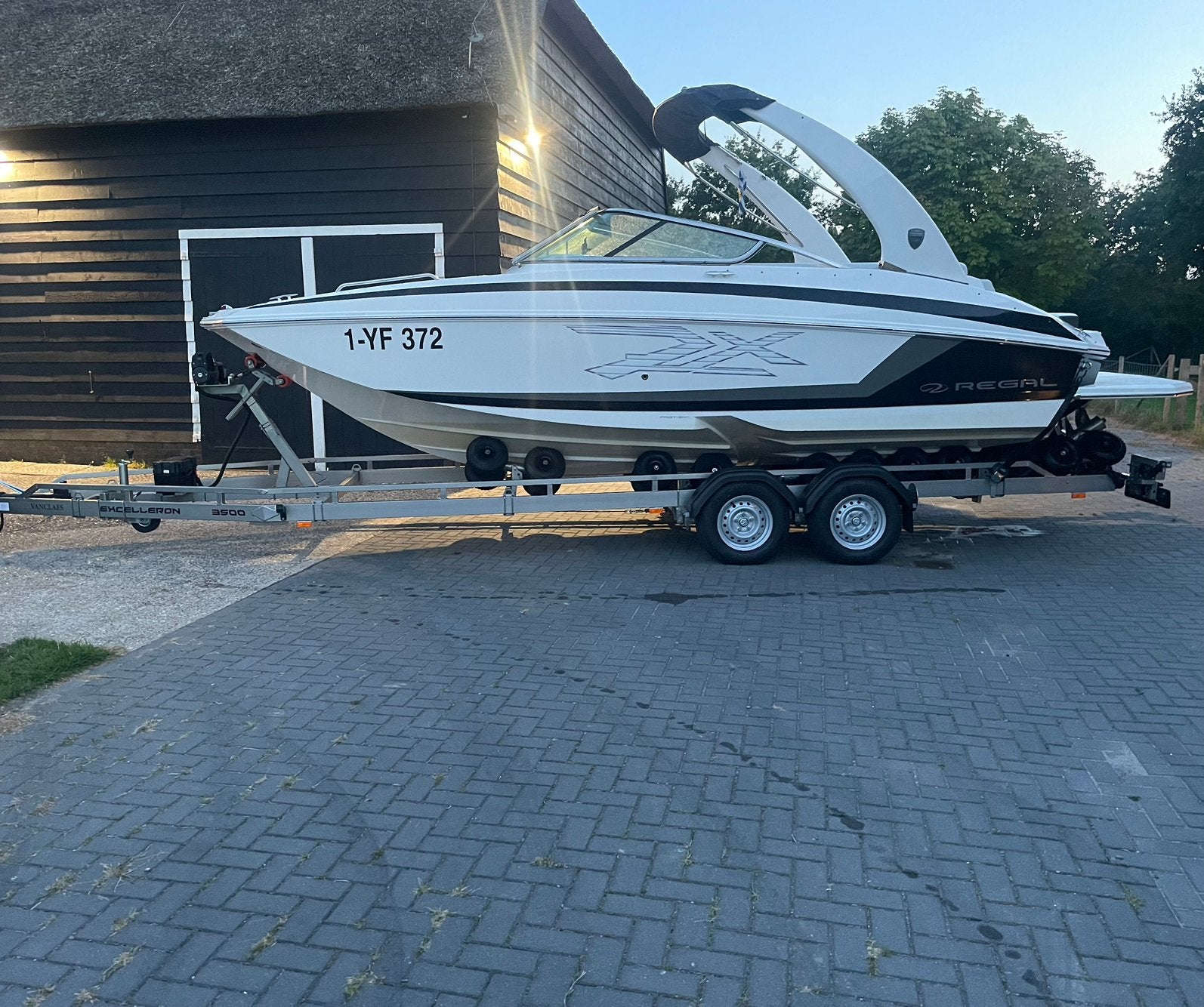 Regal Fasdeck 24 RX, 5.7L 350 MAG Mercruiser Duoprop, Watersport en Boten, Ophalen, Regal, Gebruikt, Binnenboordmotor