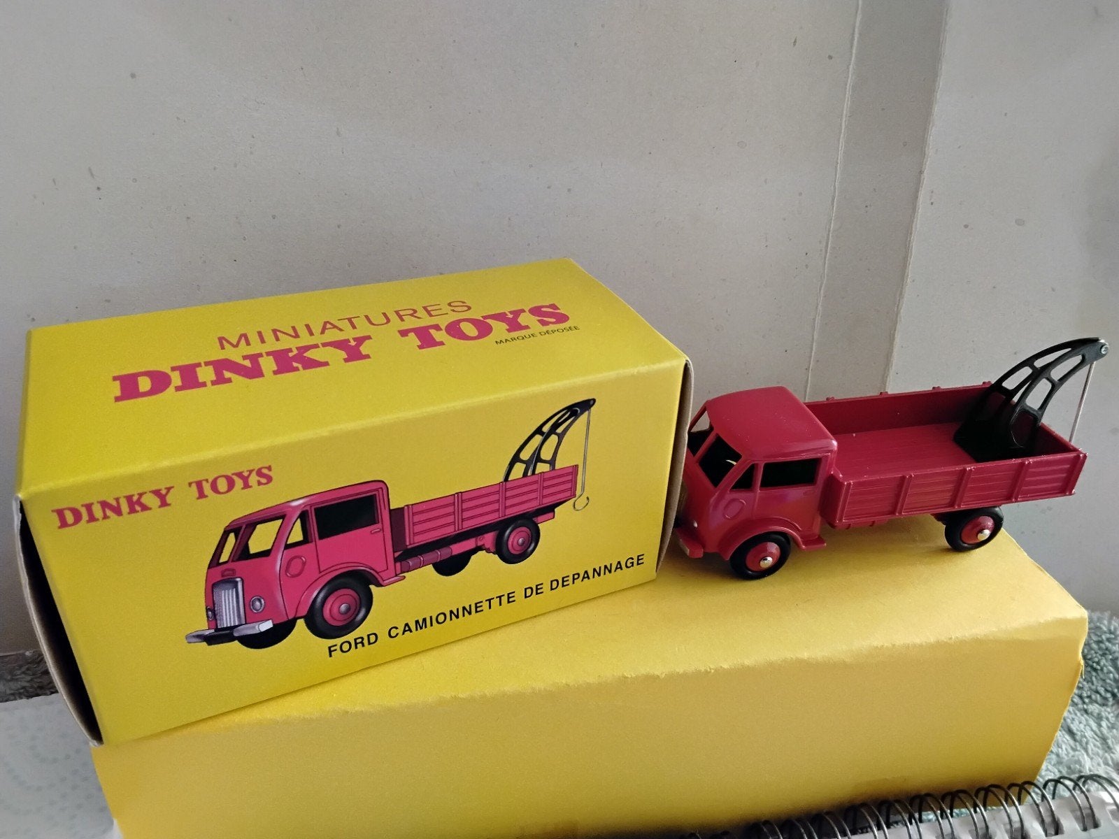 DINKY TOYS ATLAS FORD CAMIONNETTE DE DËPANNAGE NO  25 R, Ophalen of Verzenden, Auto, Dinky Toys