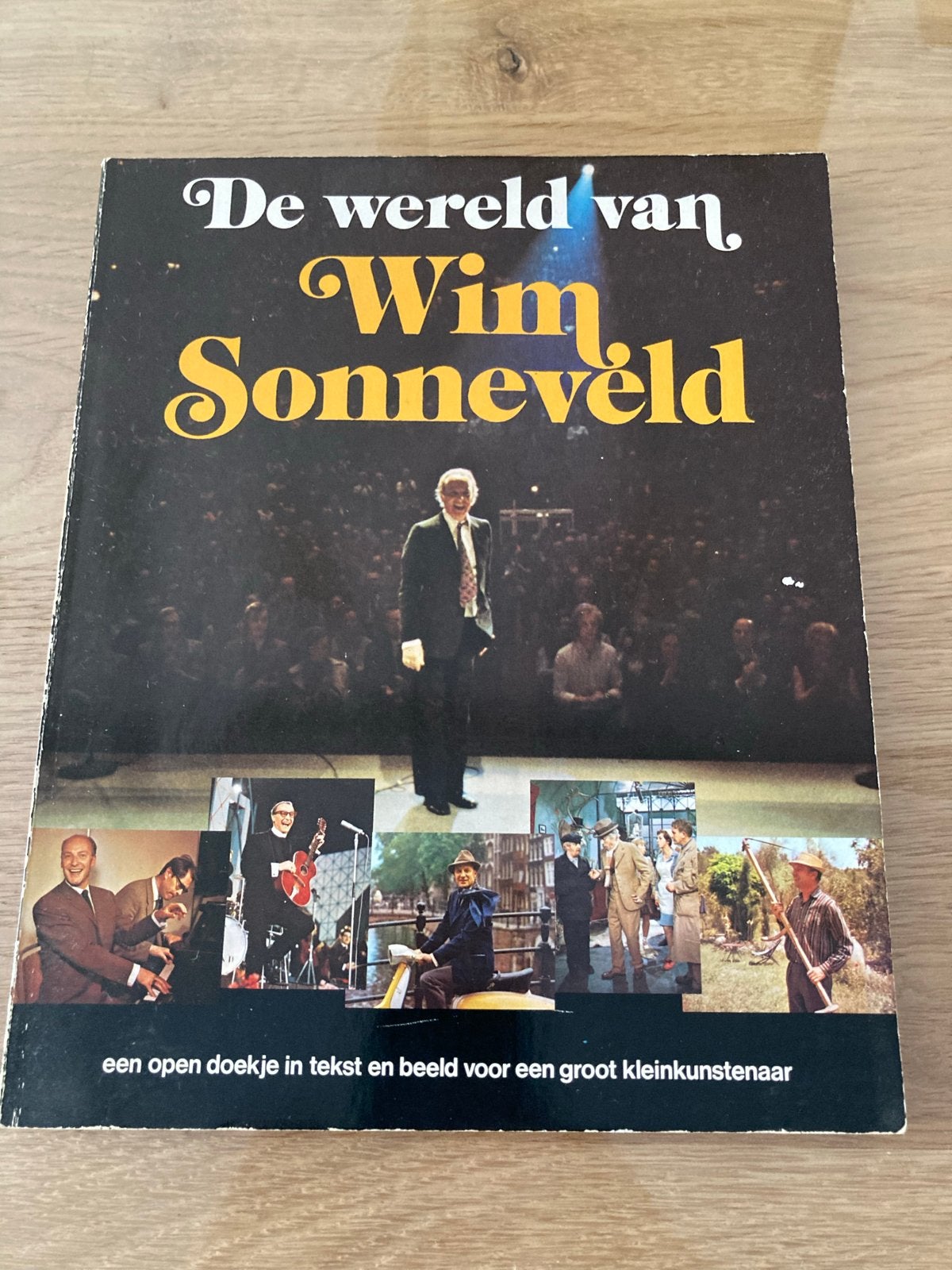 De wereld van Wim Sonneveld  (1975), Ophalen of Verzenden, Gelezen, Nederland