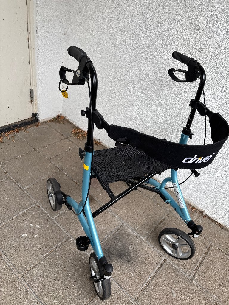 Nr 7... Nitro drive SL Rollator blauw, Ophalen, Gebruikt, Drive, .