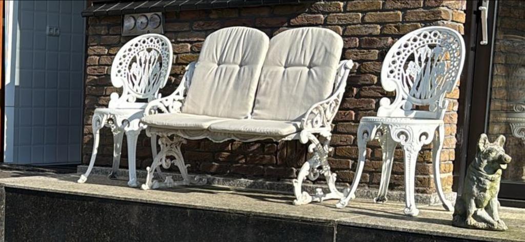 Ijzeren tuinmeubelen: 2 stoelen (wit), Tuin en Terras, Ophalen, Gebruikt, Metaal
