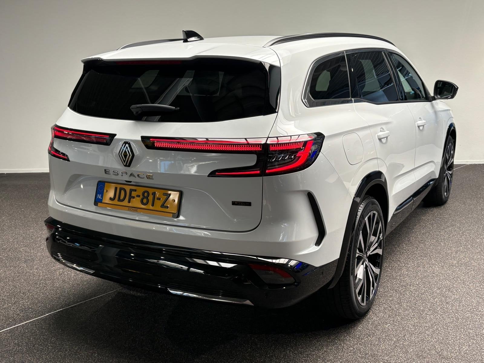 Renault Espace E-Tech full hybrid 200 iconic 7p. | 7 persoon, Auto's, Renault, Gebruikt, 1199 cc, 7 stoelen, Wit