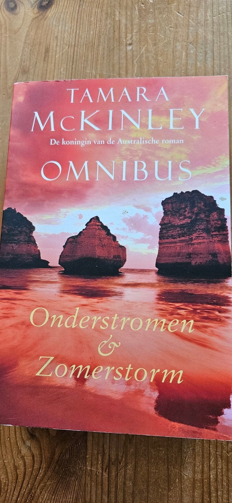 Tamara McKinley. Onderstromen&Zomerstorm, Ophalen of Verzenden, Zo goed als nieuw