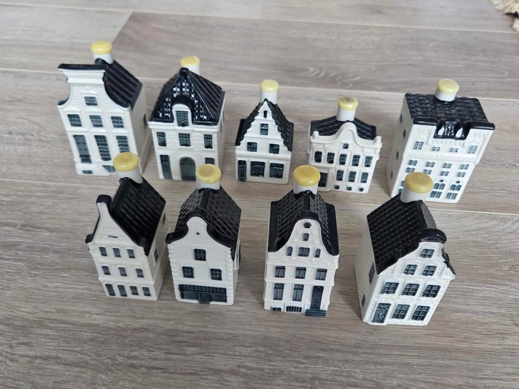 9x KLM Huisjes Set Gevuld - No. 31 36 40 51 63 64 73 90 95, Ophalen, Zo goed als nieuw, Gevuld