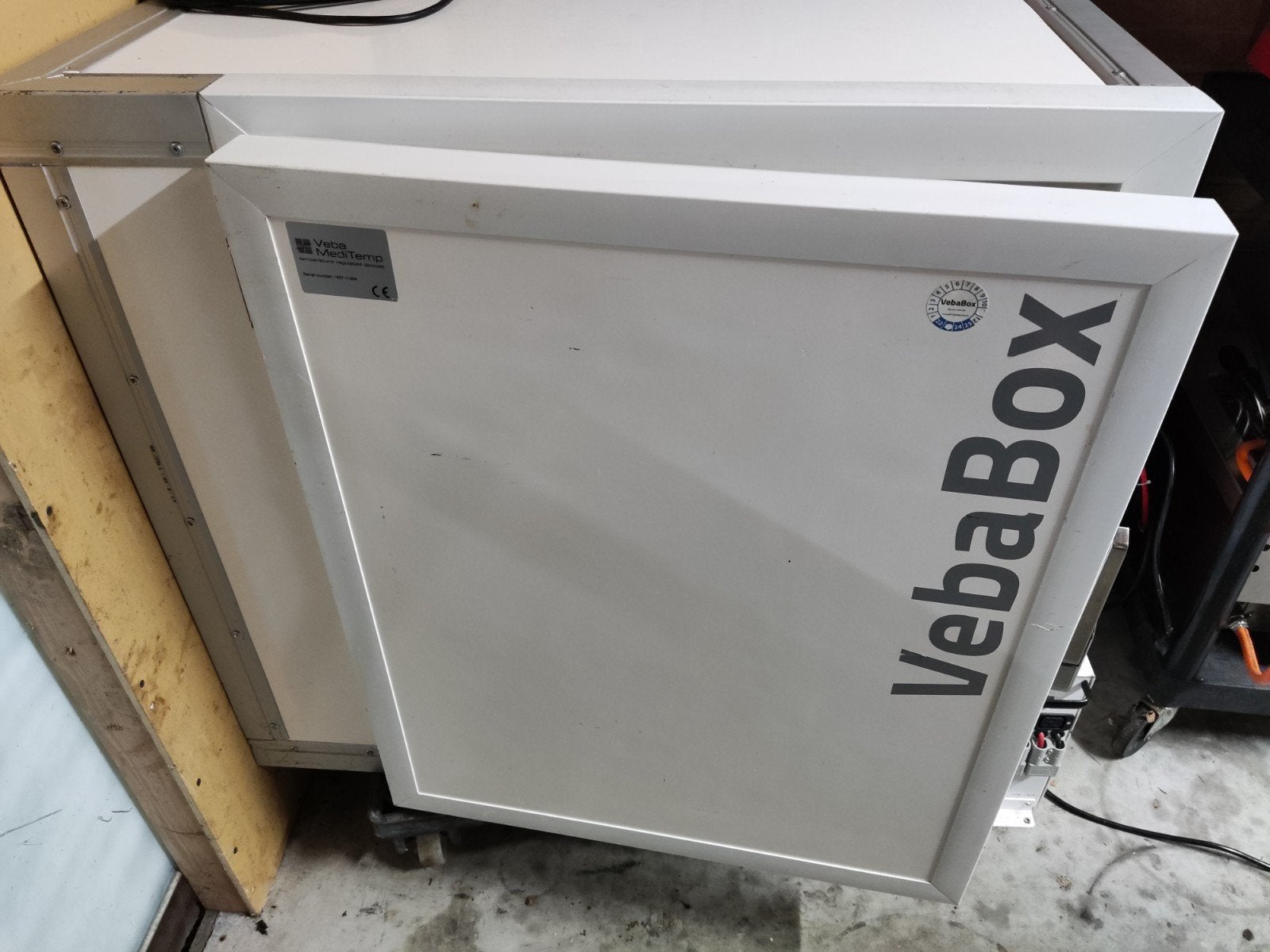 VebaBox Mobiele Koeling 220V & Accu, Ophalen, Minder dan 85 cm, 200 liter of meer, Zonder vriesvak