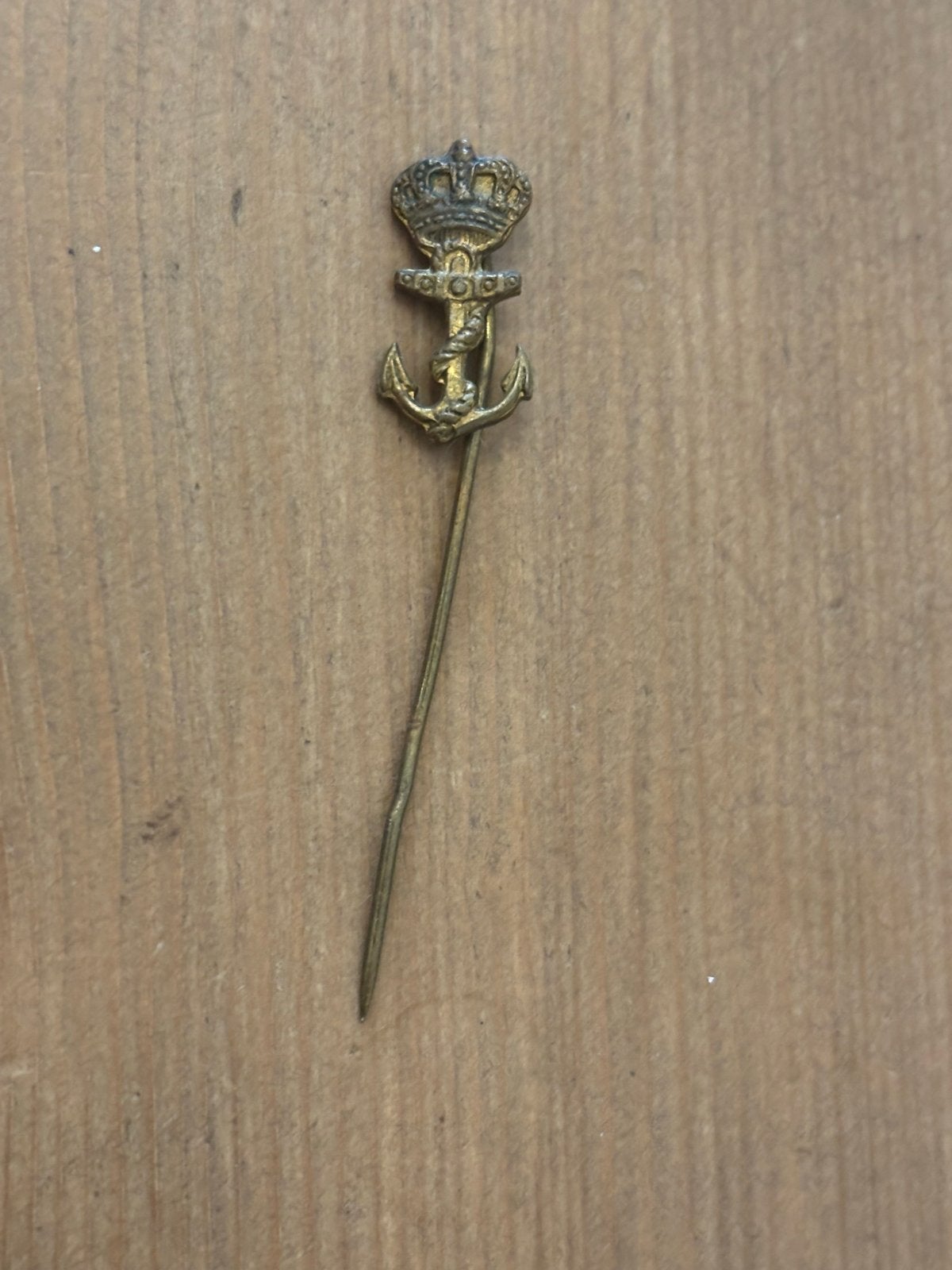 Speldje Koninklijke Marine Mobilisatie Begeer 1939-1940, Verzamelen, Ophalen of Verzenden, Gebruikt, Overige onderwerpen, Speldje of Pin