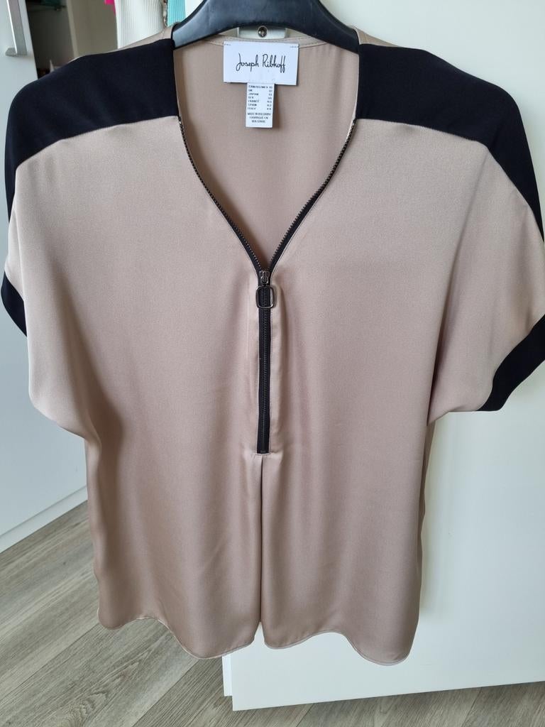 Prachtige blouse van Joseph Ribkoff. Maat 38. Nieuw., Kleding | Dames, Blouses en Tunieken, Beige, Joseph Ribkoff, Nieuw, Ophalen