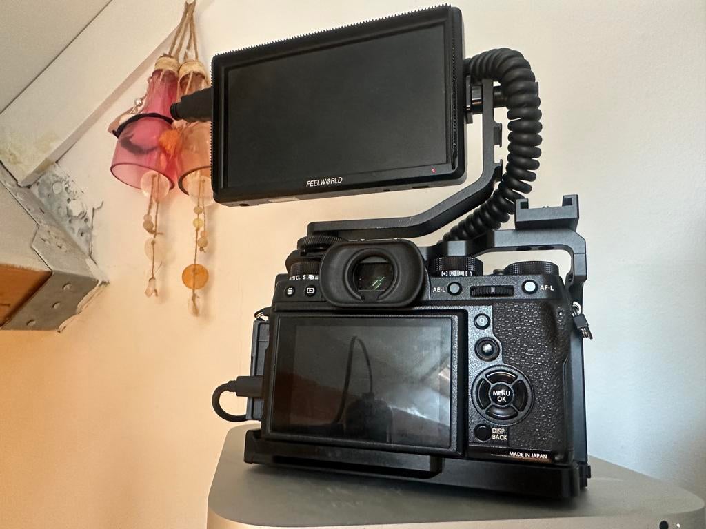 Fujifilm X-T2 body met Feelworld Display, Cage, Smallrig kit, Auto diversen, Ophalen of Verzenden, Gebruikt