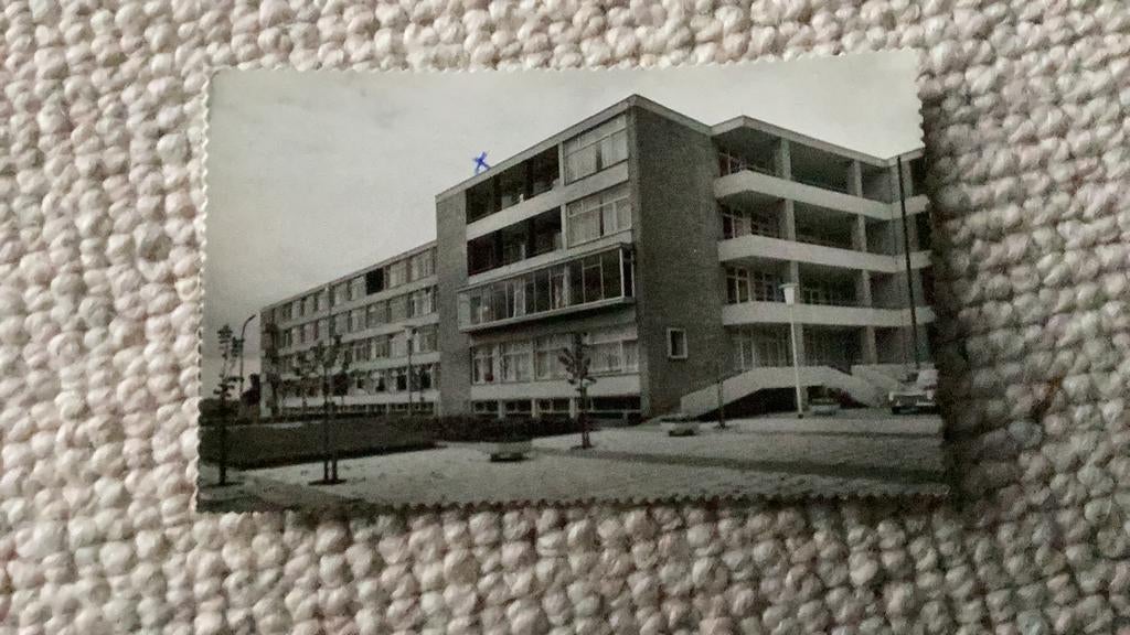Ansichtkaart Kerkrade Bejaardencentrum Hoog Anstel 1984. 914, Verzamelen, Ansichtkaarten | Nederland, Ophalen of Verzenden, 1980 tot heden