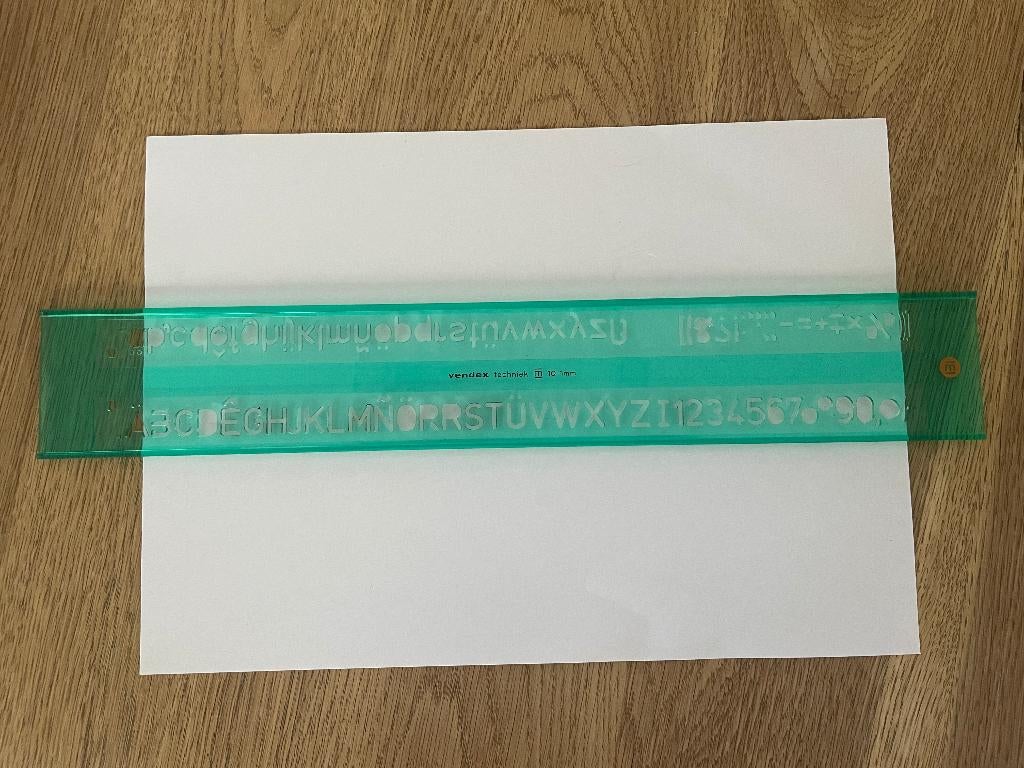 D403 Vintage Vendex sjabloon liniaal lettersjabloon cijfers, Hobby en Vrije tijd, Ophalen of Verzenden, Gebruikt, Overige typen