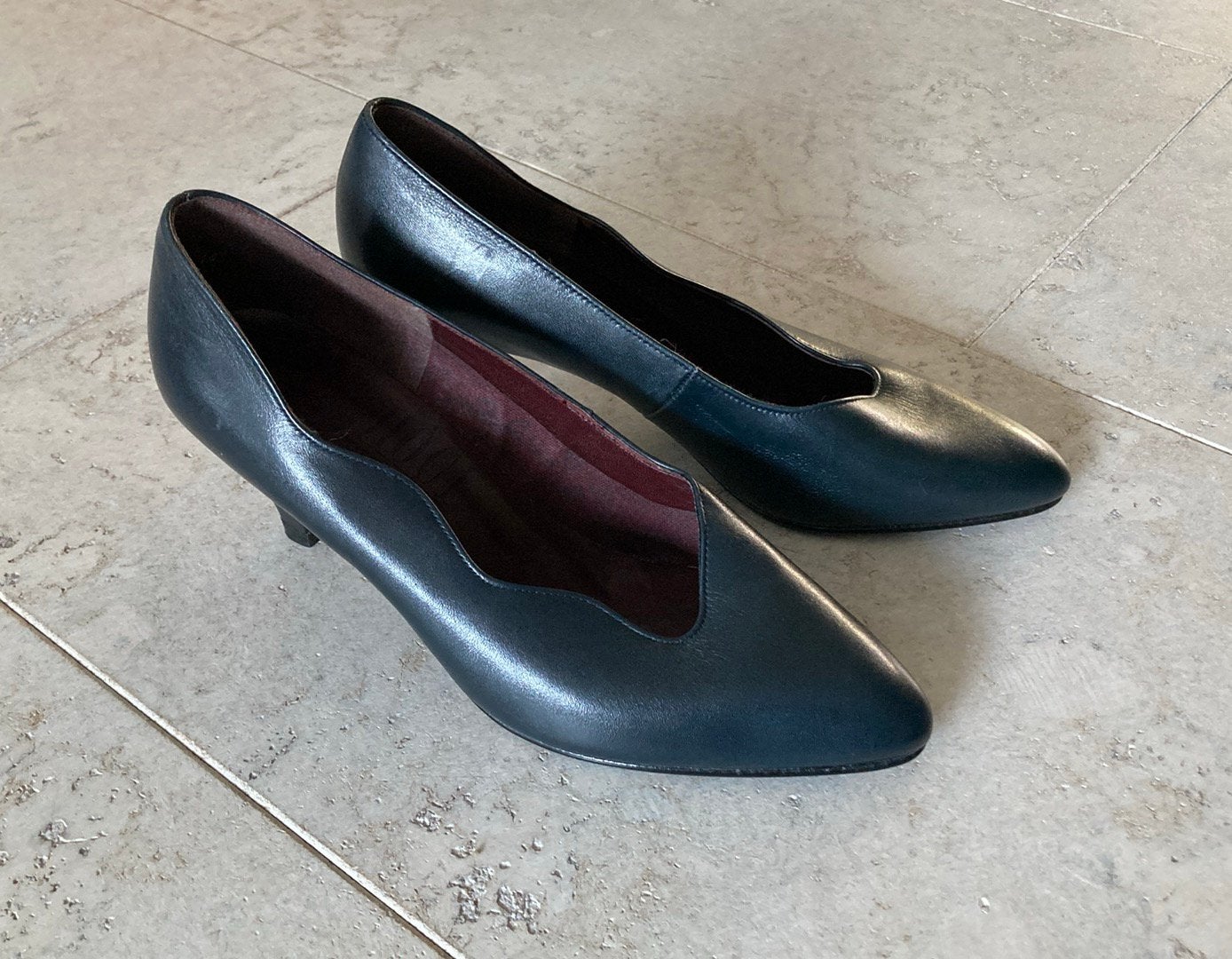 Högl leer pumps hakschoen, feest gala, maat 4.5 37 kwaliteit, Kleding | Dames, Ophalen of Verzenden, Zo goed als nieuw, Blauw