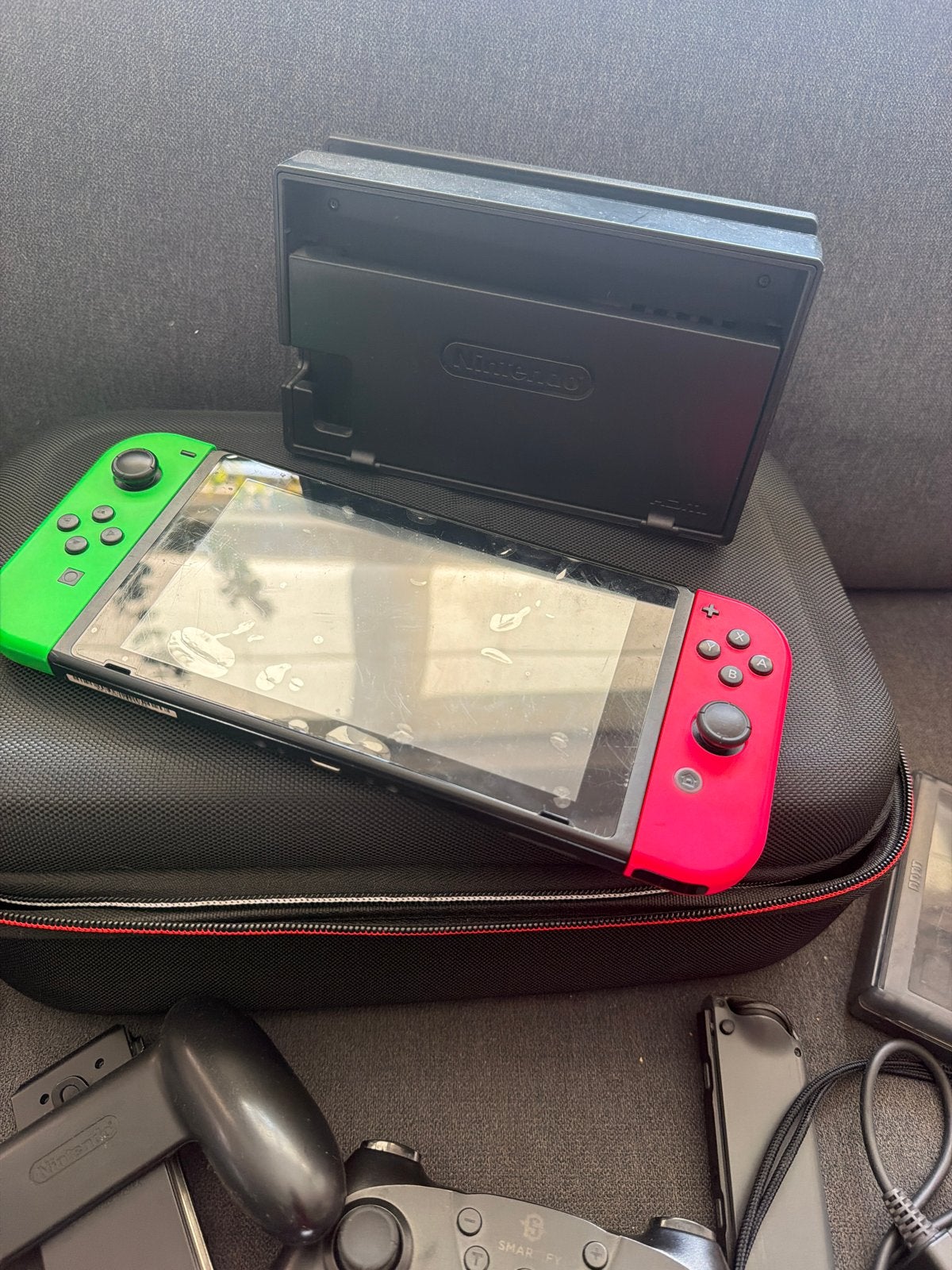 Nintendo Switch met accessoires en 2 extra controllers, Ophalen of Verzenden, Gebruikt, Met 3 controllers of meer, Switch Original