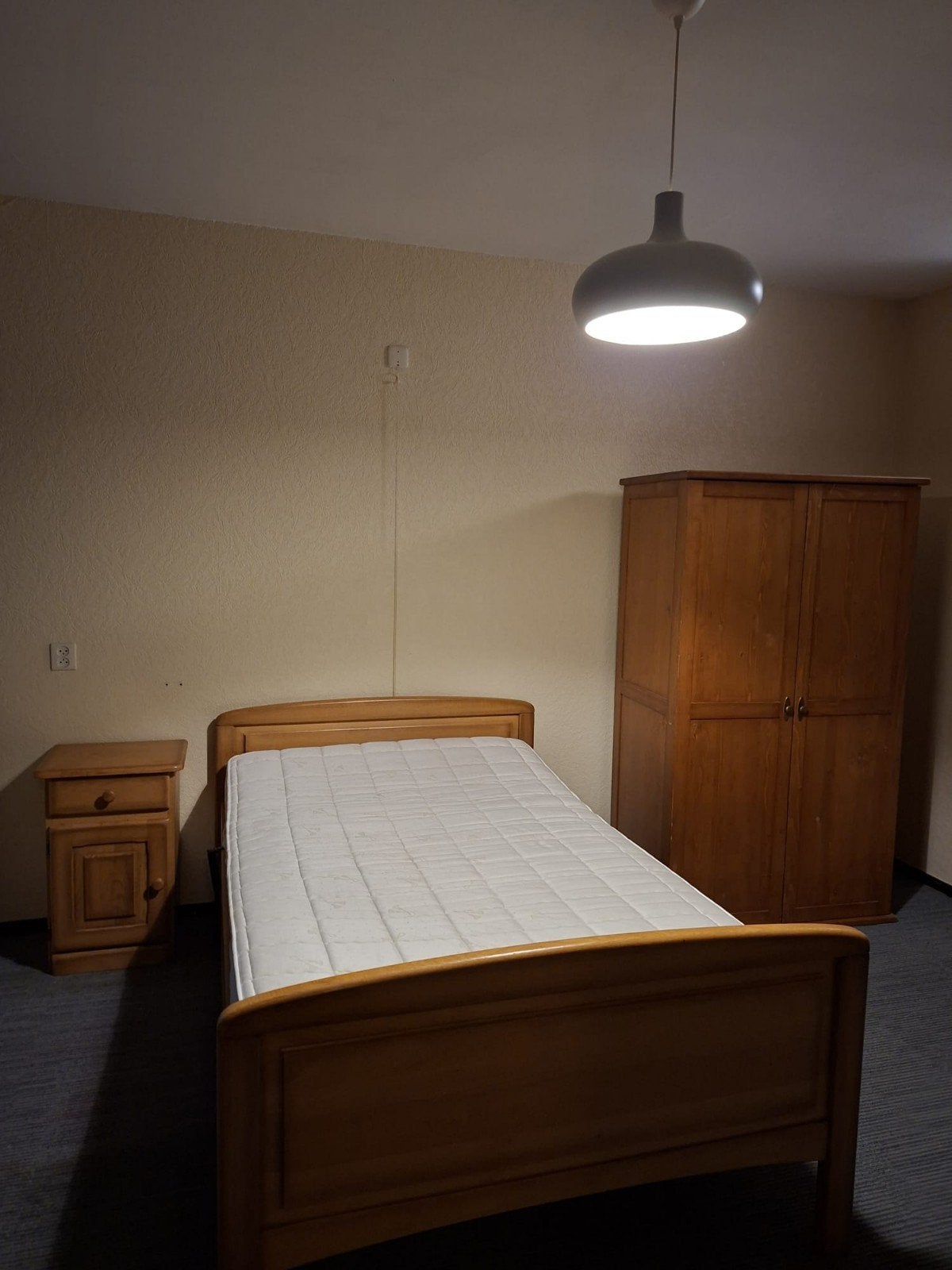 Eenpersoonsbed met verstelbare lattenbodem, Ophalen, Eenpersoons, Bruin, 120 cm