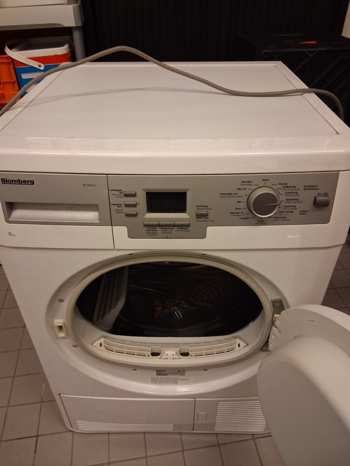 te koop Blomberg wasdroger, Ophalen, 6 tot 8 kg, Gebruikt, 85 tot 90 cm