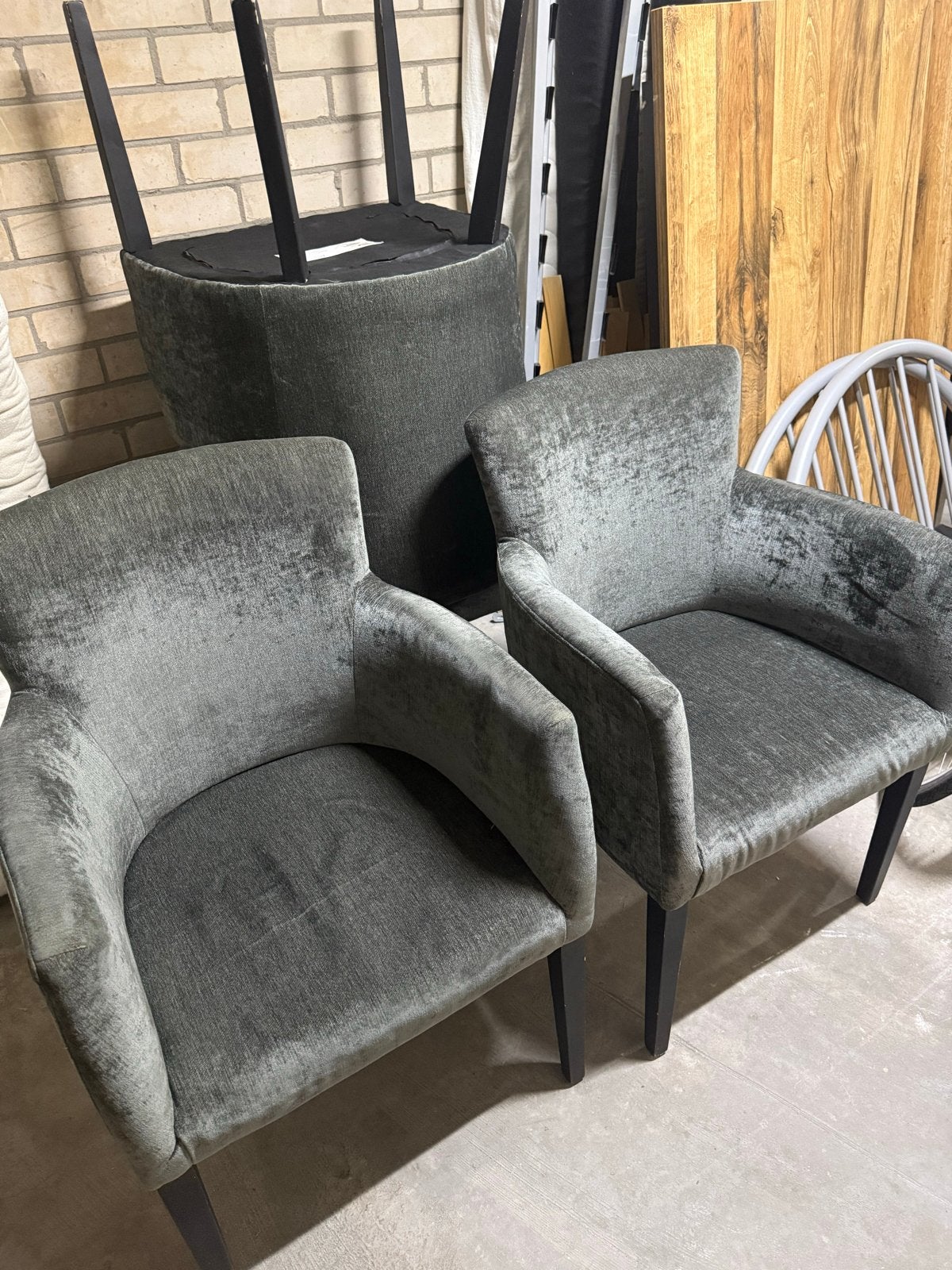 Set van 4 grijze velvet eetkamerstoelen, Ophalen, Gebruikt, Drie, Stof