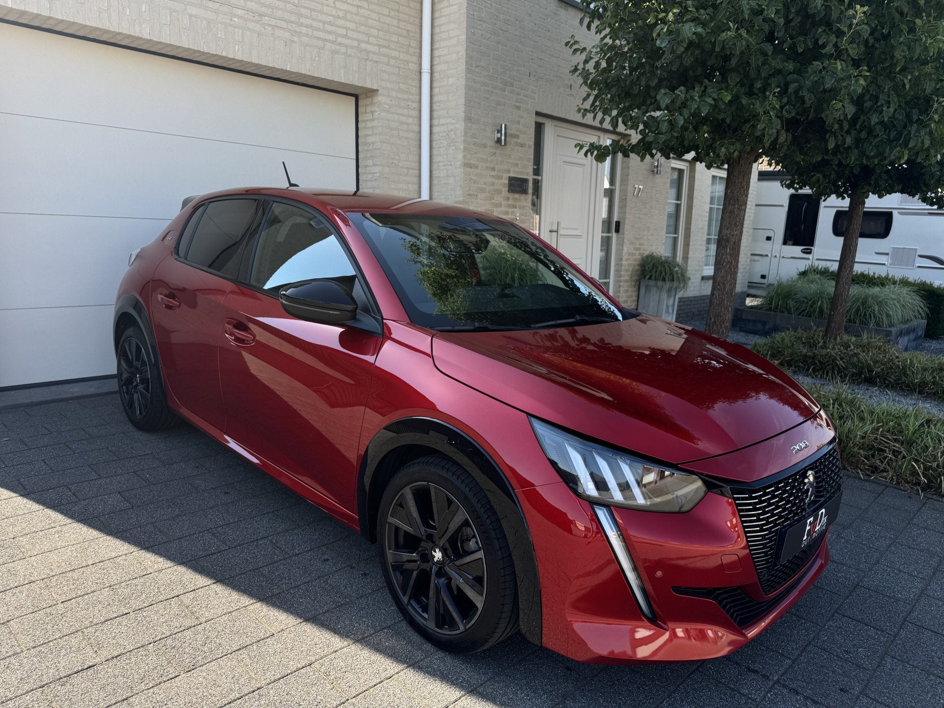 Peugeot 208 1.2 GT Aut VirtualCockpit Carplay Camera Navi Sp, Auto's, 101 pk, Gebruikt, Leder en Stof, 19 km/l